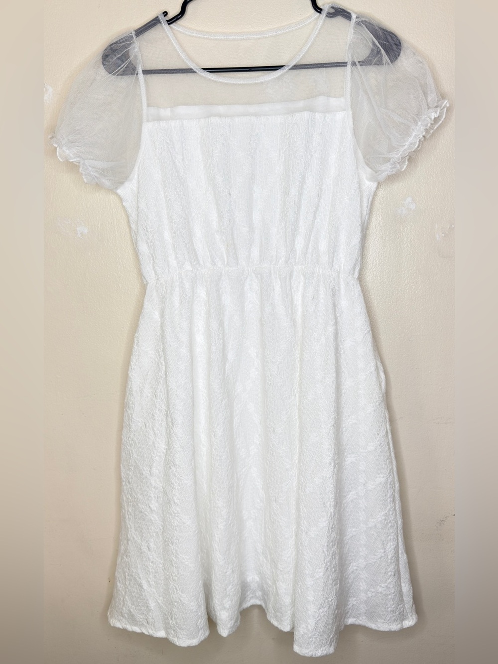 White Girls' Lace Puff-Sleeve Dress- Size Girls XXL